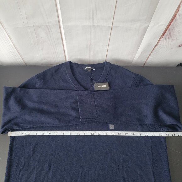 Express Men’s XL Merino Wool Crew Neck Sweater, Navy Blue, NWT - Picture 7 of 8